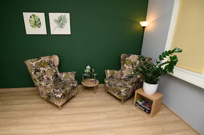 W POSZUKIWANIU SENSU Psychoterapia i Rozwój Katarzyna Majewska